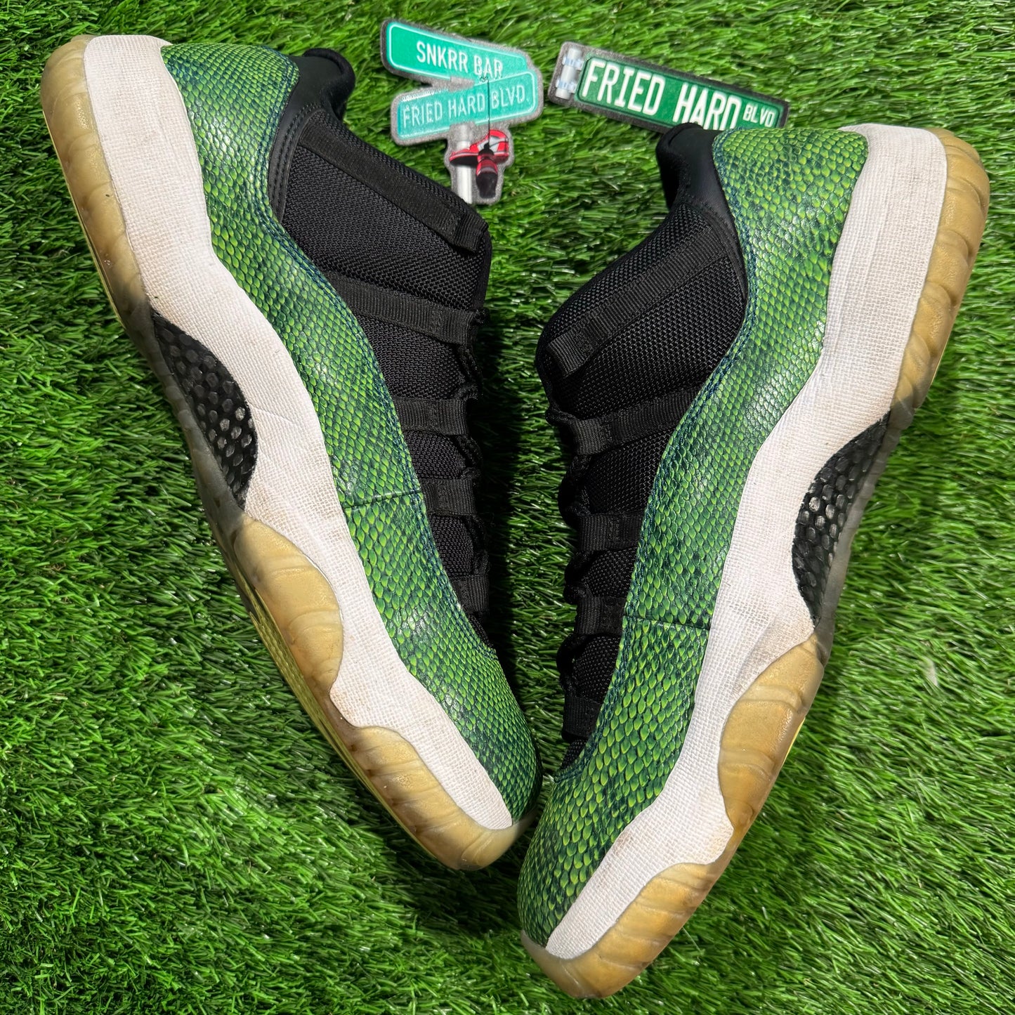 Air Jordan 11 Retro Low 'Snake'