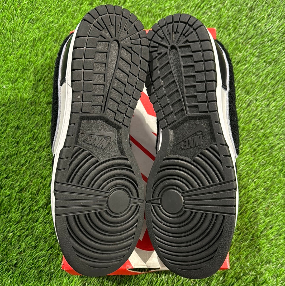Dunk Low 'Chenille Swoosh - Black Grey Fog'