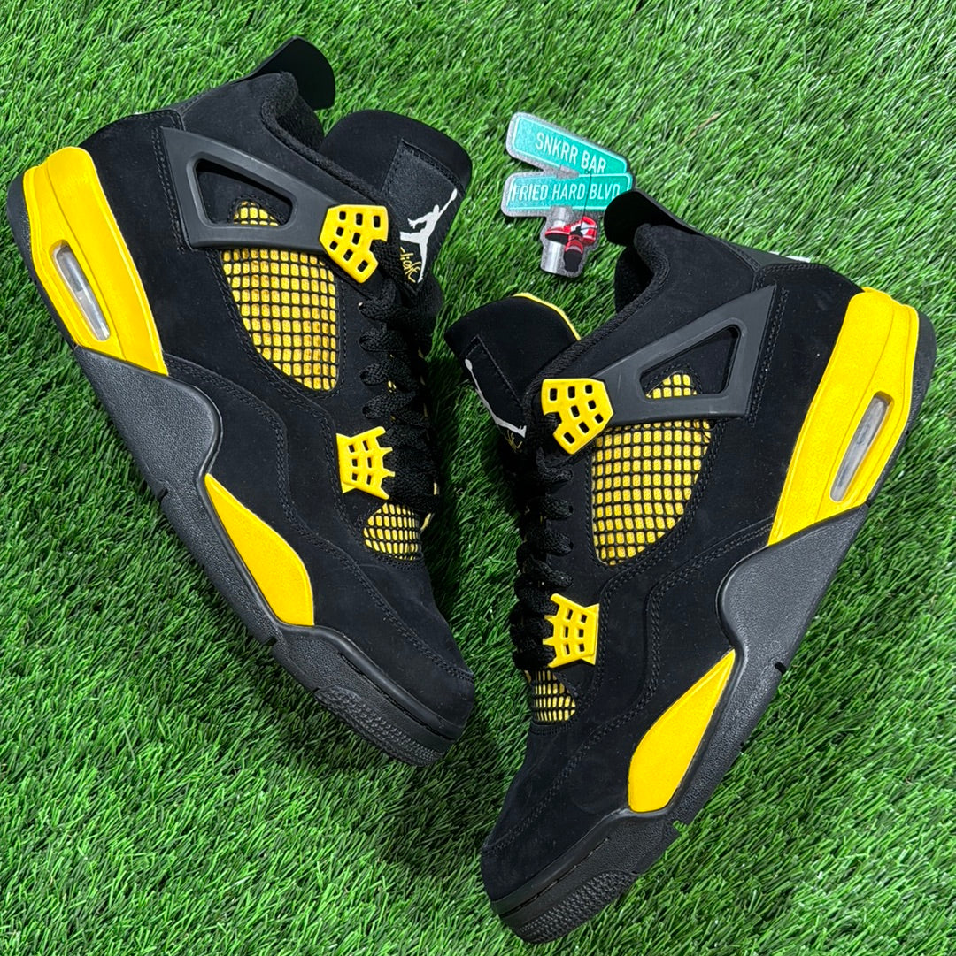 Air Jordan 4 Retro 'Thunder' 2023