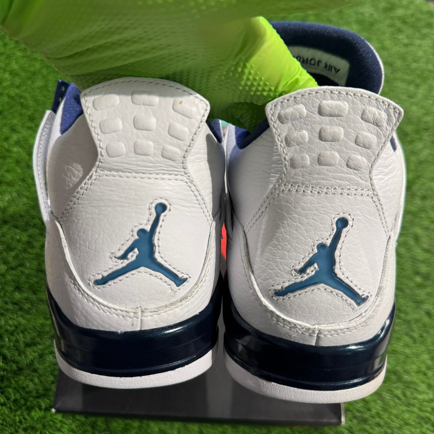 Air Jordan 4 Retro LS 'Columbia'