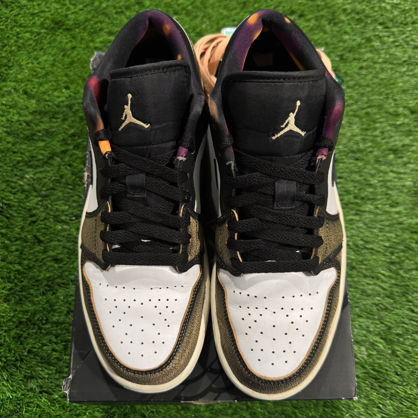 Air Jordan 1 Low SE 'Wear-Away - Tan' 9M/10.5W