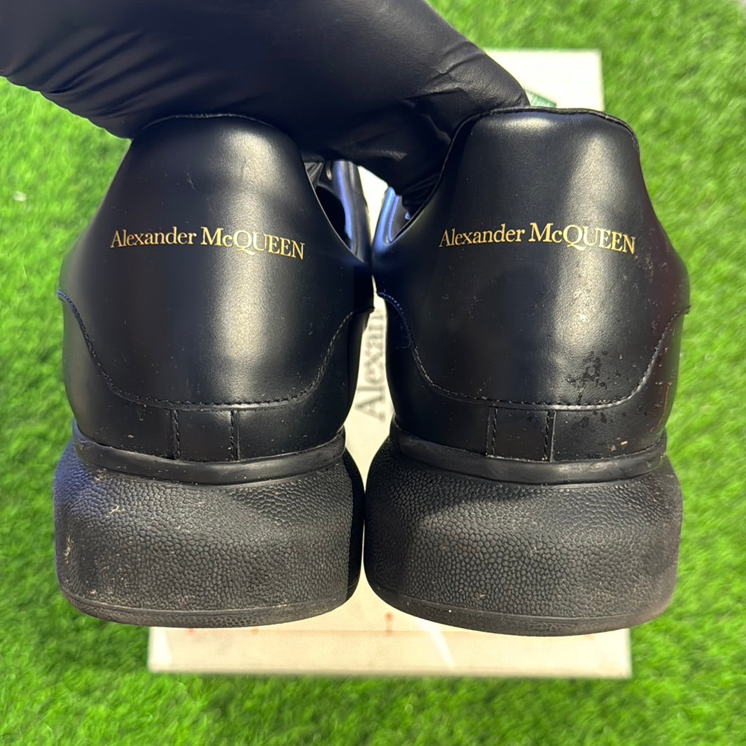 Alexander McQueen Oversized Sneaker 'All Black'