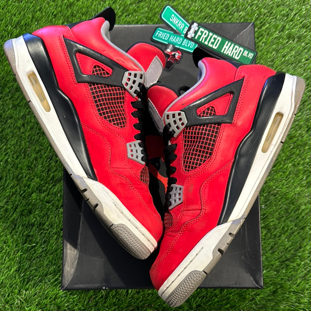 Air Jordan 4 Retro 'Toro Bravo'