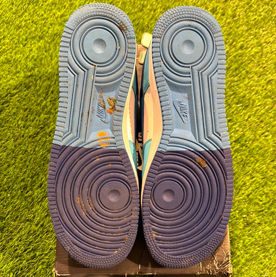 Air Force 1 '07 LV8 'Split - Light Photo Blue'