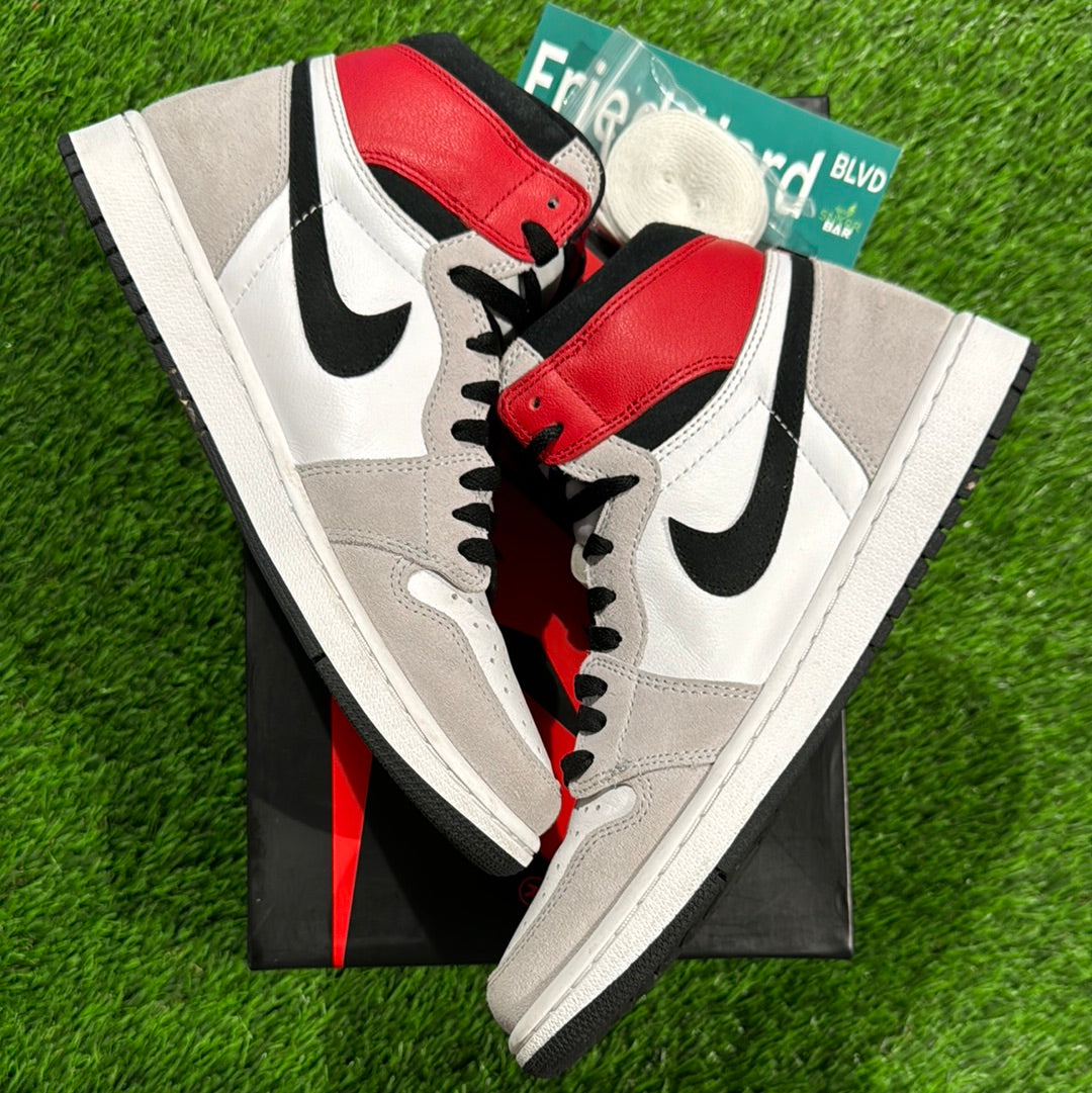 Air Jordan 1 Retro High OG 'Smoke Grey'