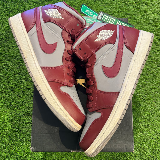 Air Jordan 1 Mid 'Cherrywood Red'