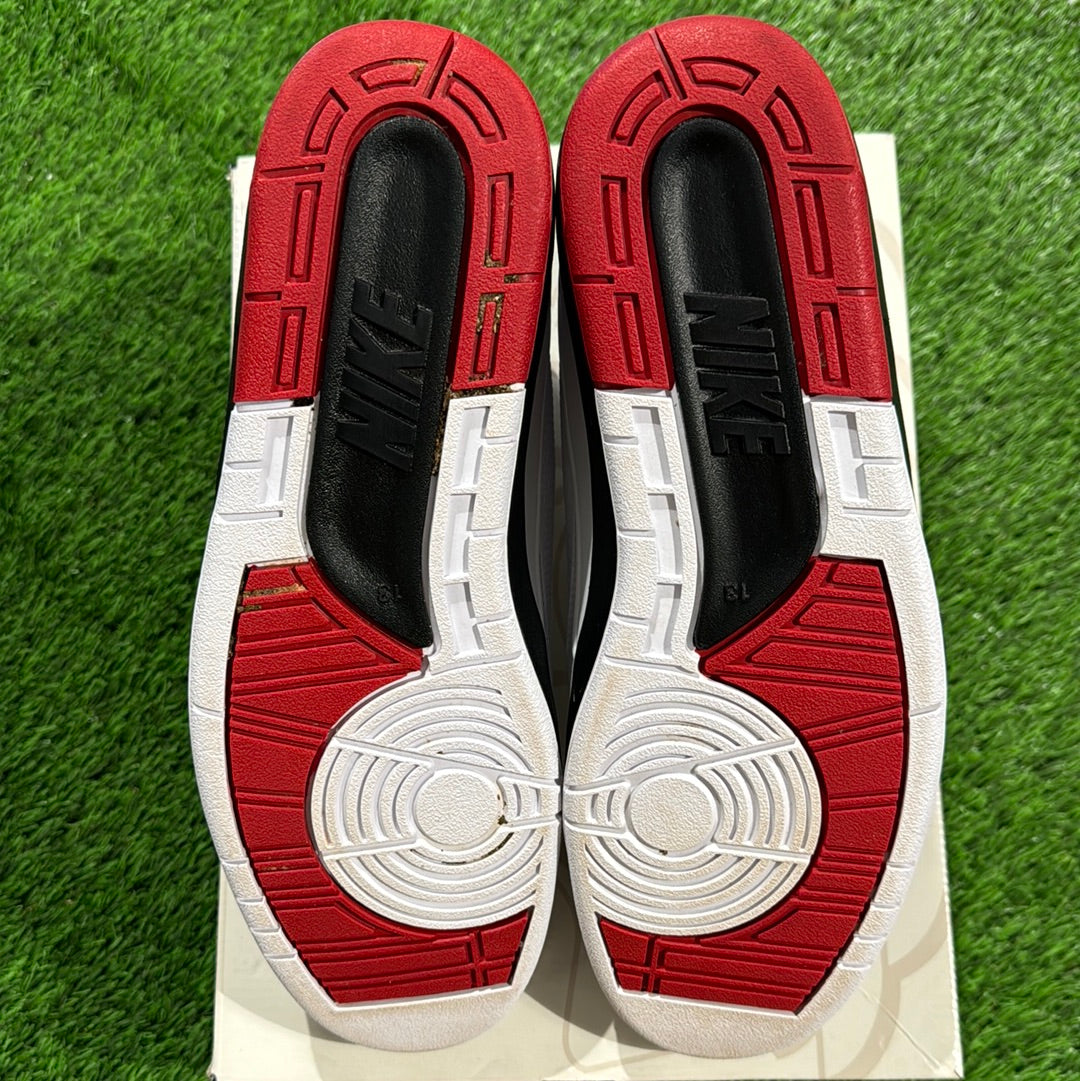 Air Jordan 2 Retro 'Chicago' 2022