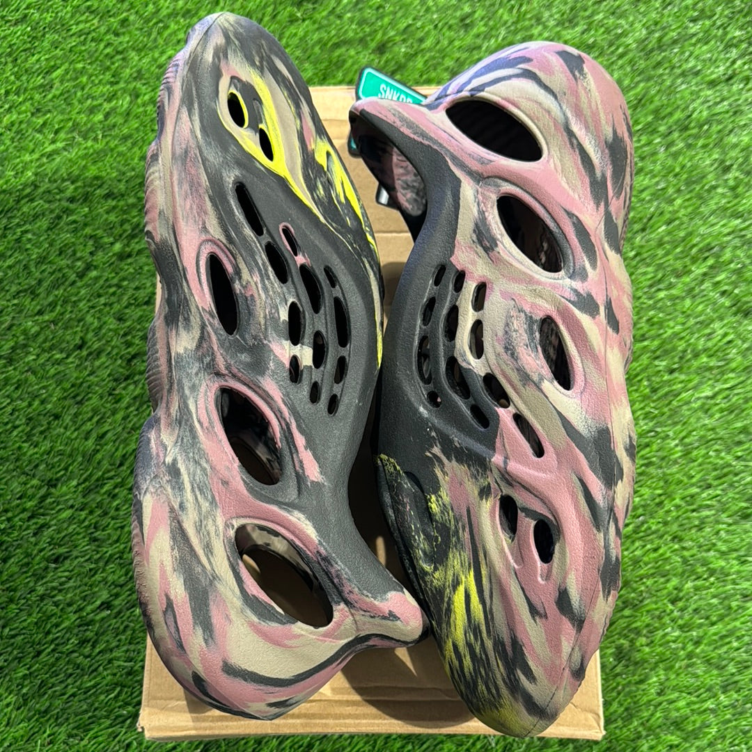 Yeezy Foam Runner 'MX Carbon'