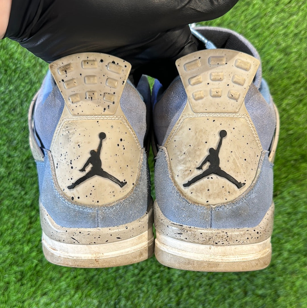 Air Jordan 4 Retro 'University Blue'
