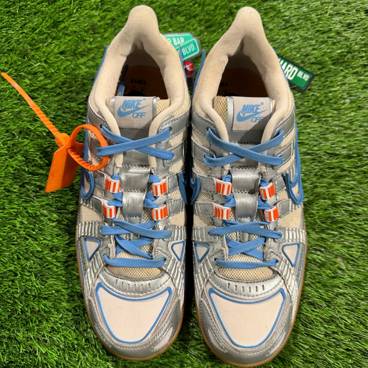 Off-White x Air Rubber Dunk 'University Blue'