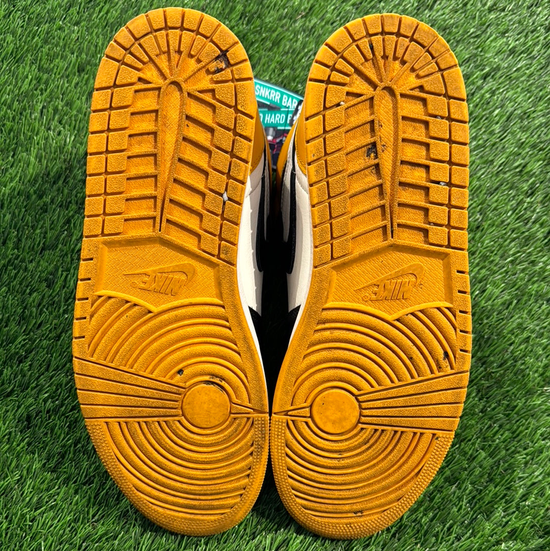 Air Jordan 1 Retro High OG 'Yellow Toe'