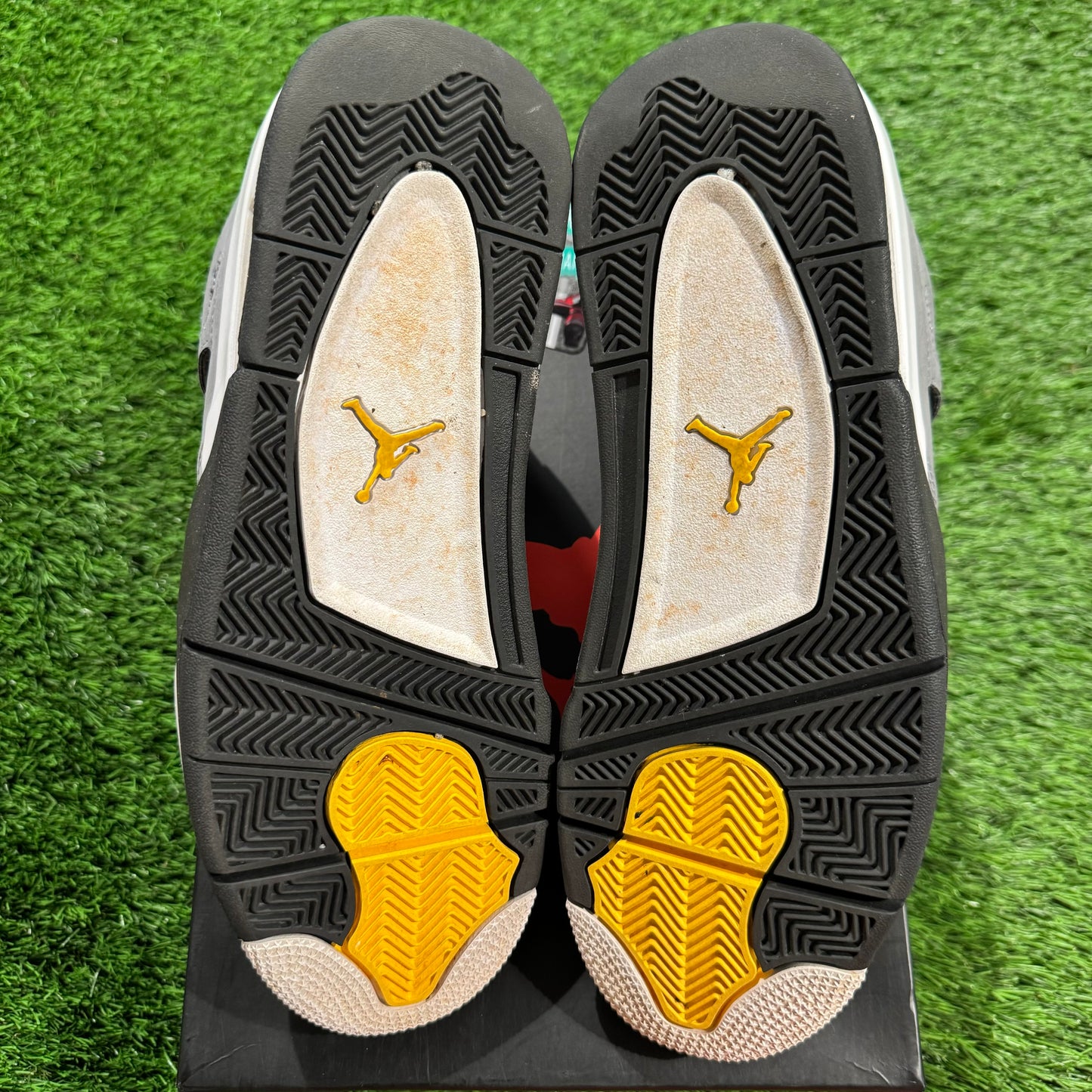 Air Jordan 4 Retro 'Cool Grey' 2019