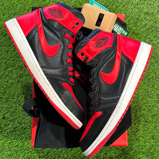 Wmns Air Jordan 1 Retro High OG 'Satin Bred' 2023