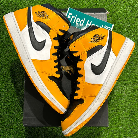 Air Jordan 1 Mid 'Reverse Yellow Toe'