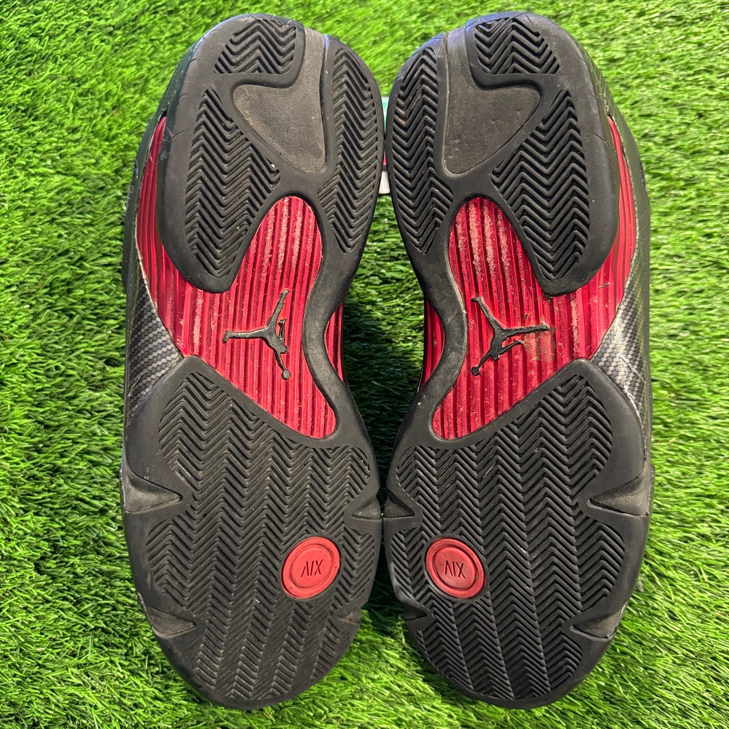 Air Jordan 14 Retro SE 'Black Ferrari'