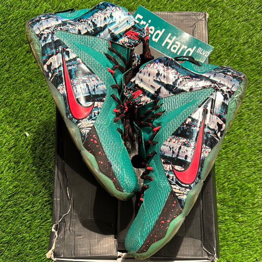 LeBron 12 Xmas 'Akron Birch'