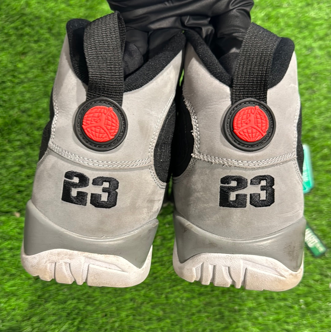 Air Jordan 9 Retro 'Particle Grey'