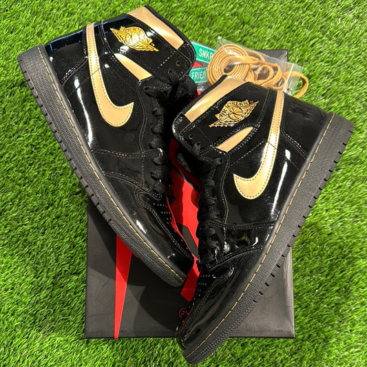 Air Jordan 1 Retro High OG 'Black Metallic Gold'