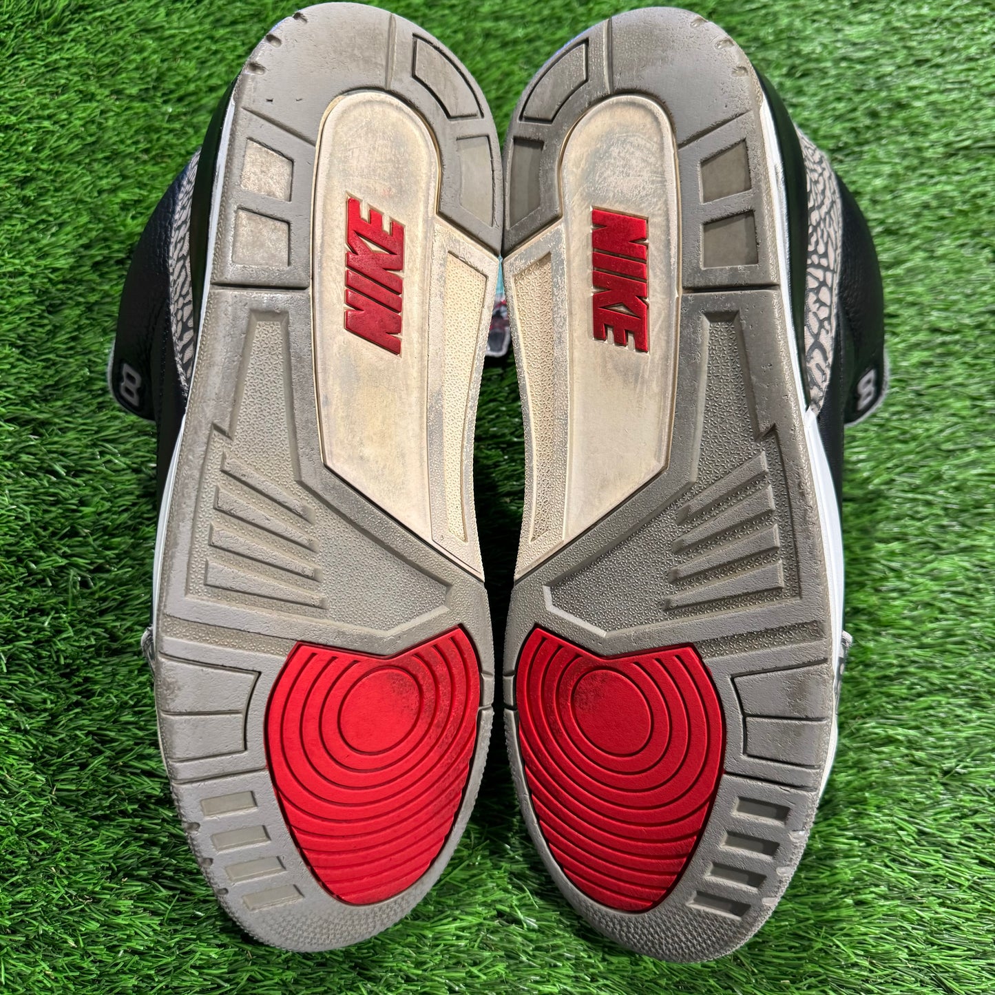 Air Jordan 3 Retro OG 'Black Cement' 2018