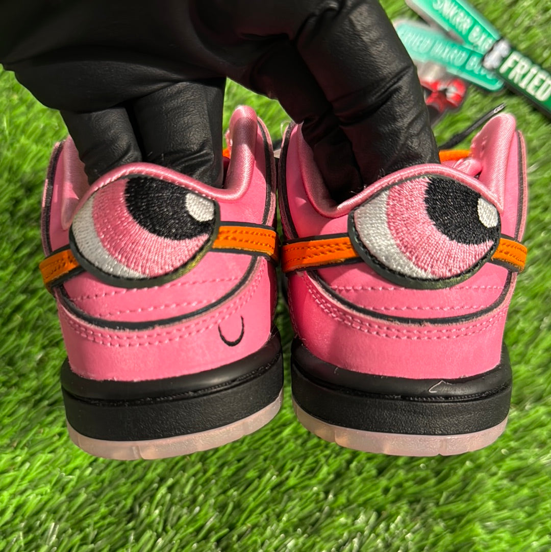 The Powerpuff Girls x Dunk Low Pro SB QS TD 'Blossom'