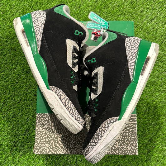 Air Jordan 3 Retro 'Pine Green'