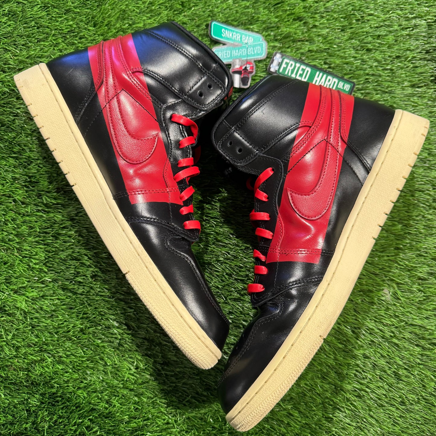 Air Jordan 1 Retro High OG 'Couture'