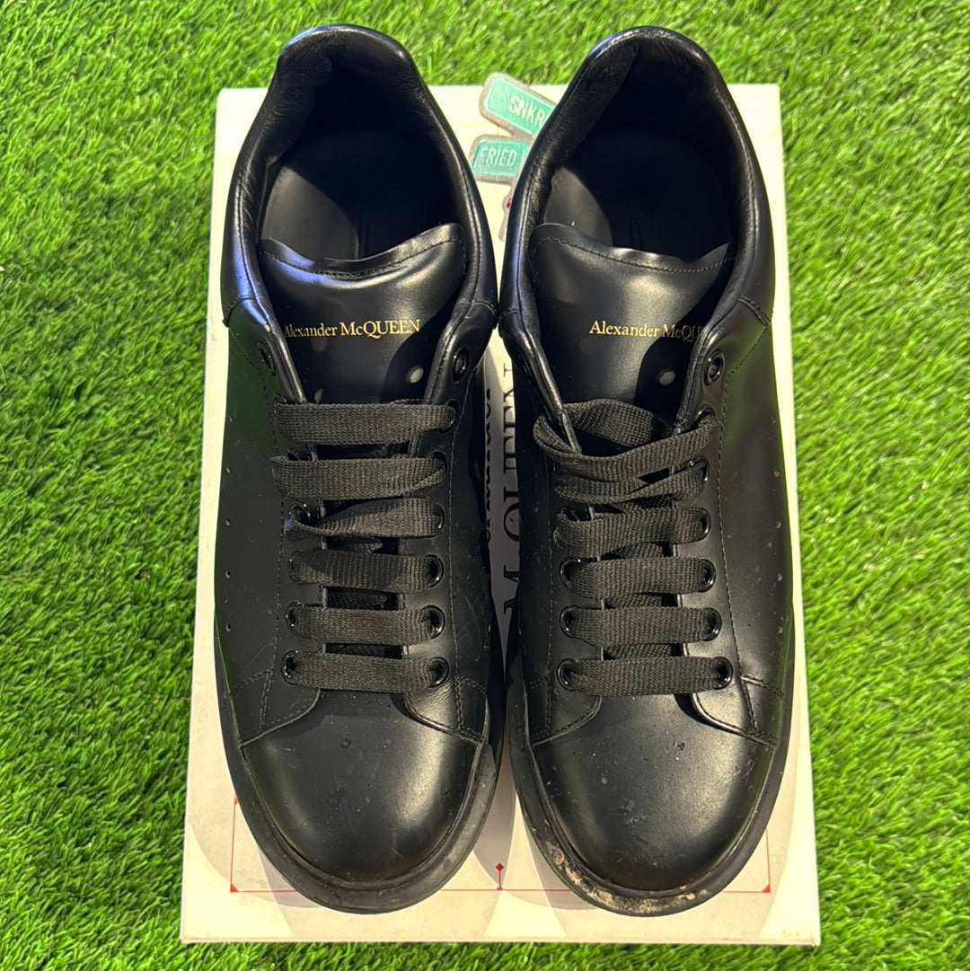 Alexander McQueen Oversized Sneaker 'All Black'