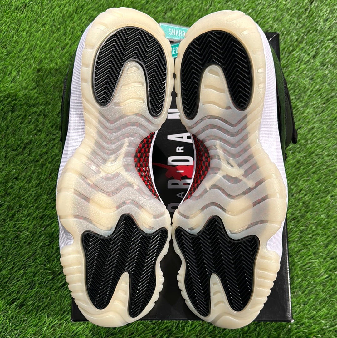 Air Jordan 11 Retro Low '72-10'