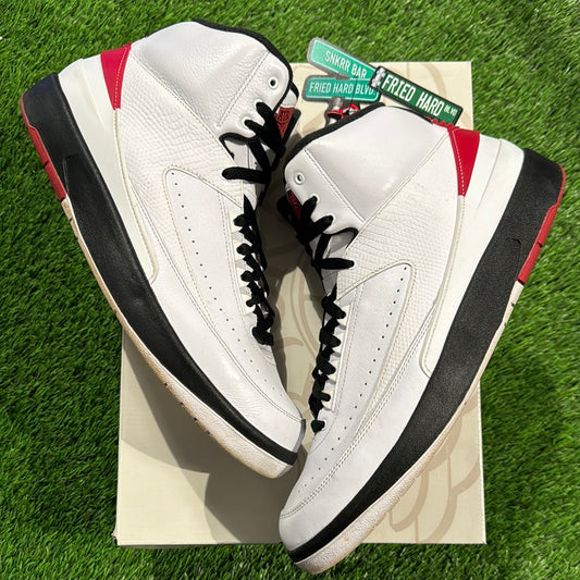 Air Jordan 2 Retro 'Chicago' 2022