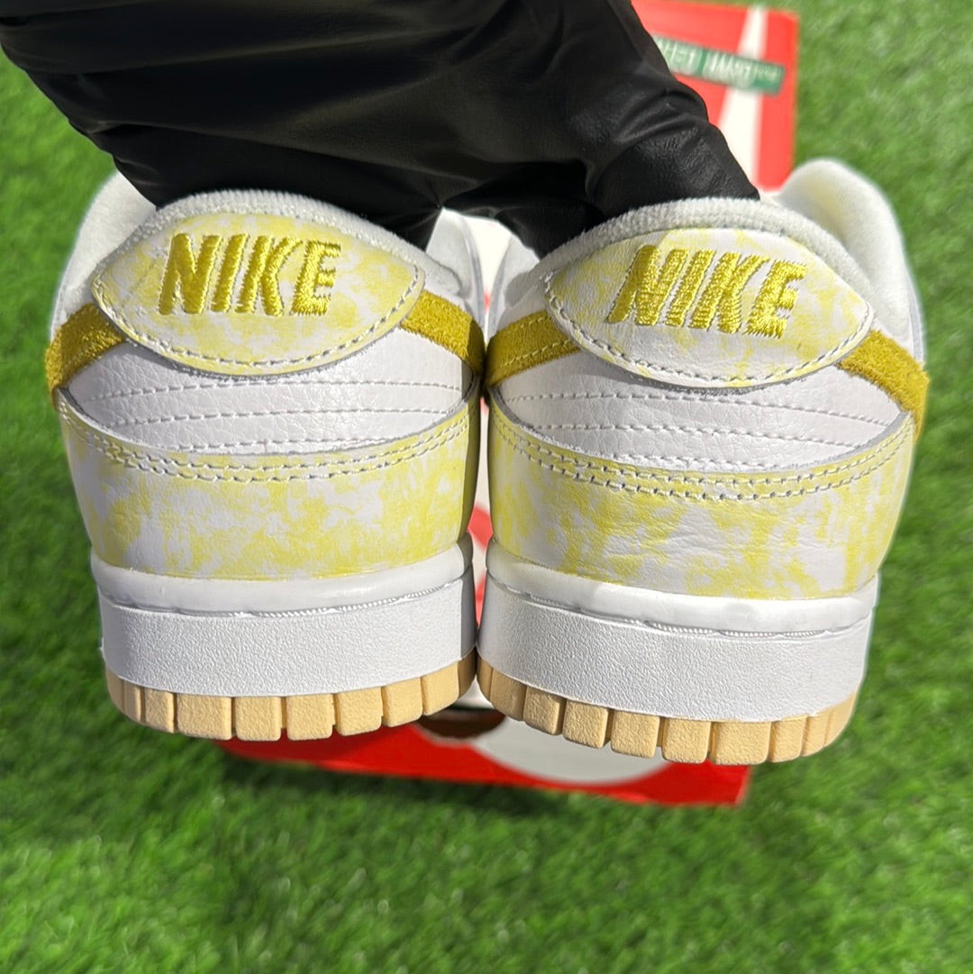 Wmns Dunk Low OG 'Yellow Strike'