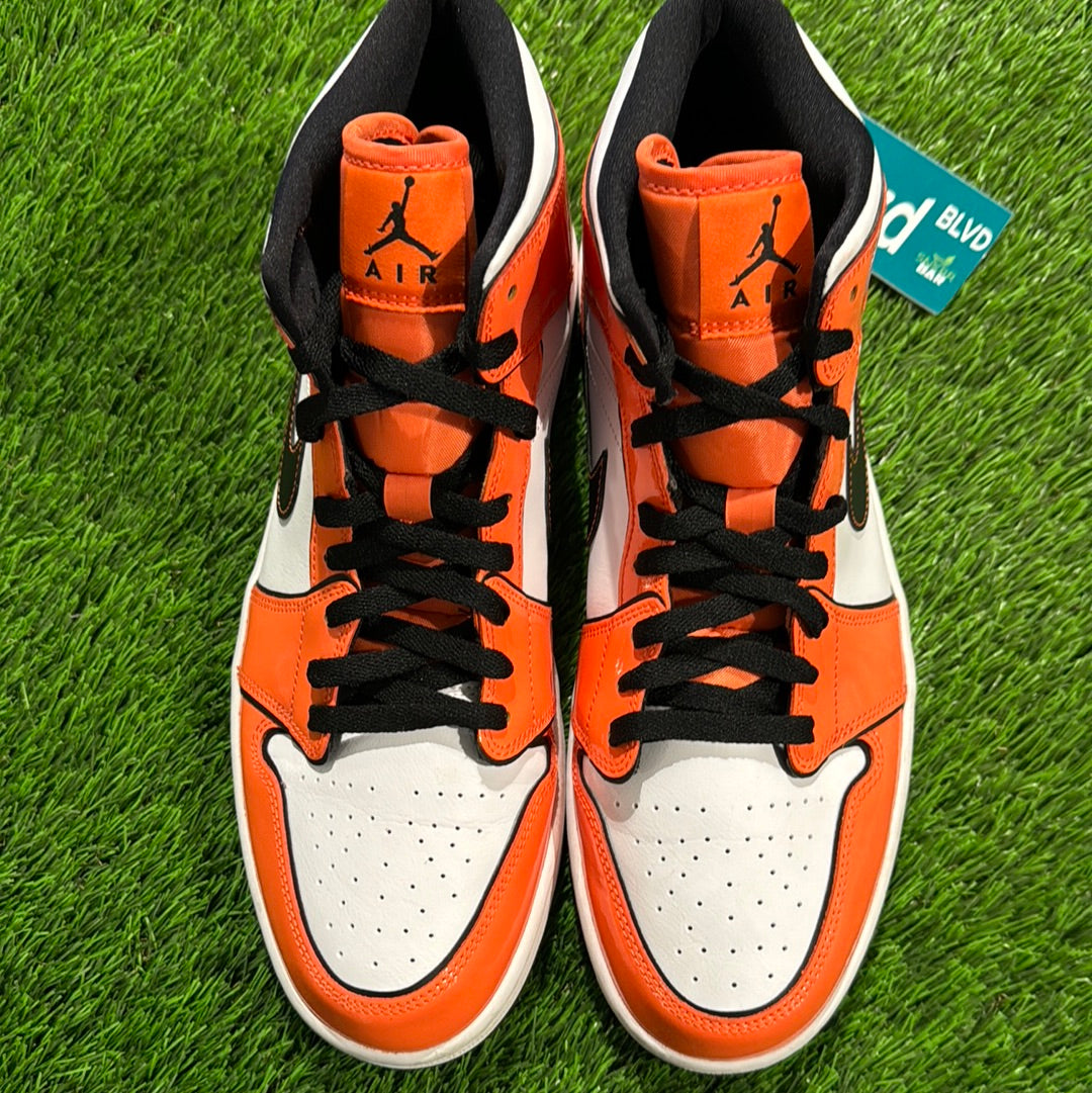 Air Jordan 1 Mid SE 'Turf Orange'