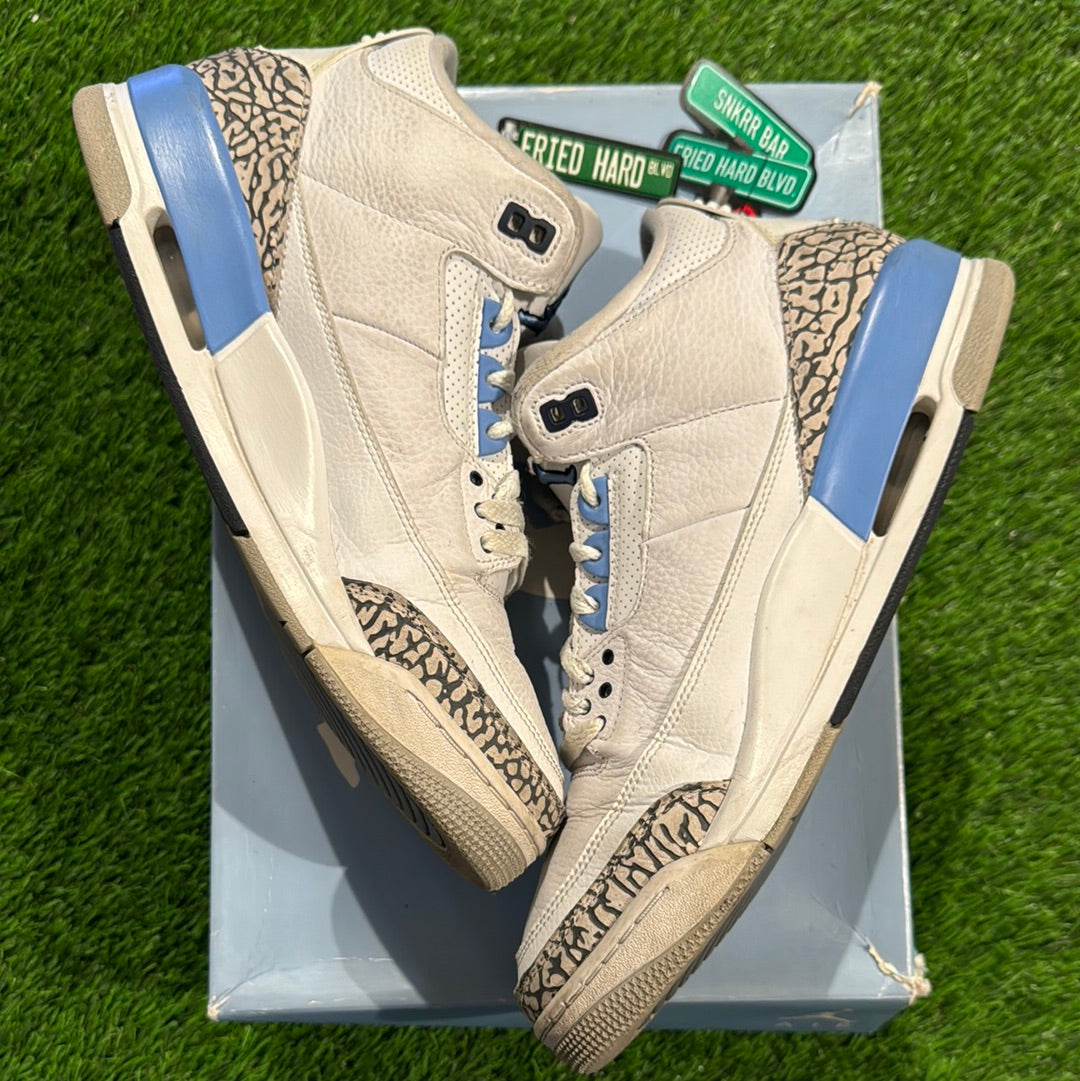 Air Jordan 3 Retro 'UNC'