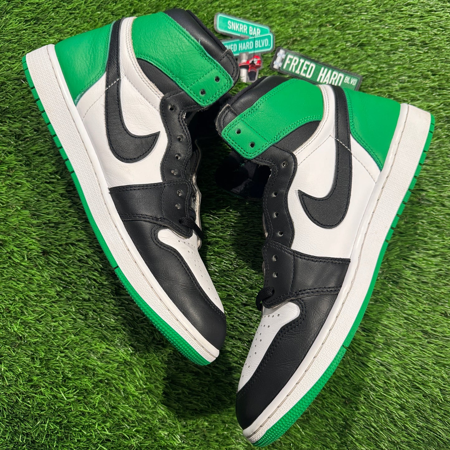 Air Jordan 1 Retro High OG 'Lucky Green'