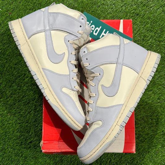 Wmns Dunk High 'Football Grey'