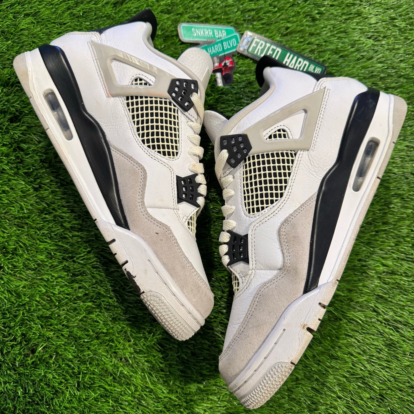 Air Jordan 4 Retro 'Military Black'