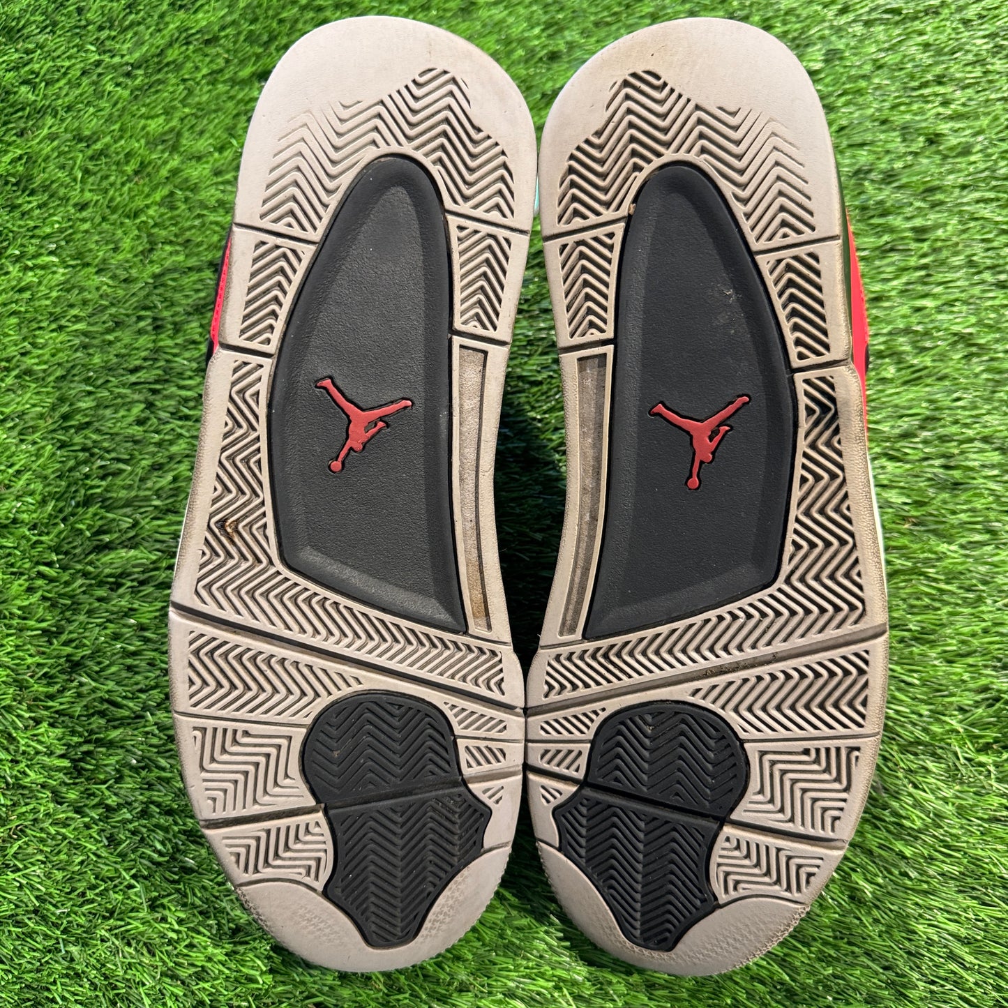 Air Jordan 4 Retro 'Toro Bravo'