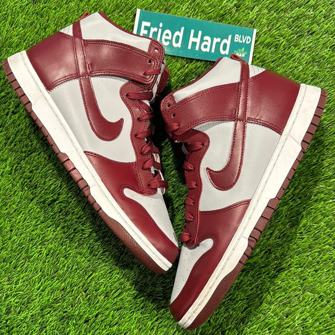Dunk High 'Dark Beetroot'
