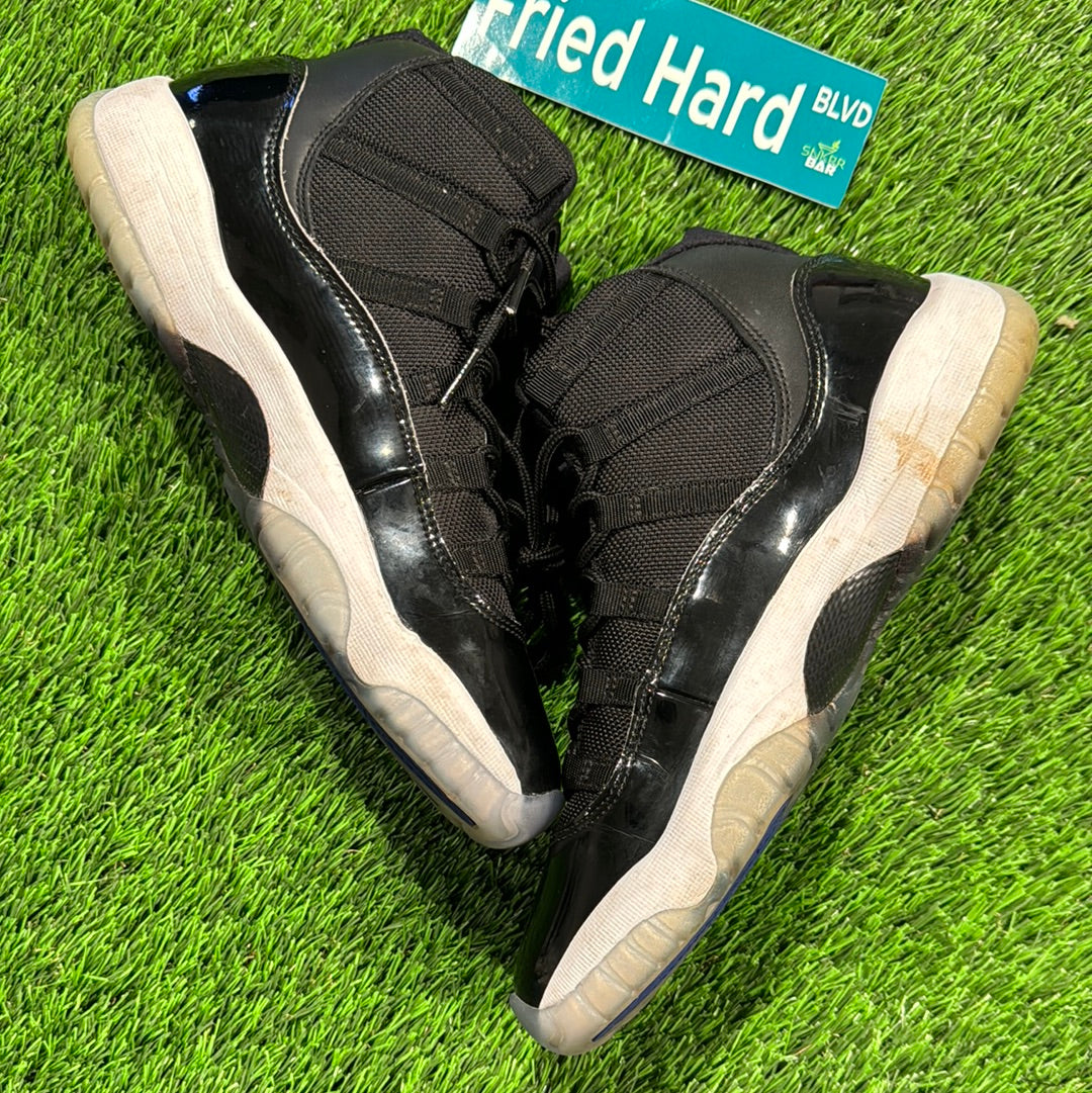 Air Jordan 11 Retro BG 'Space Jam' 2016