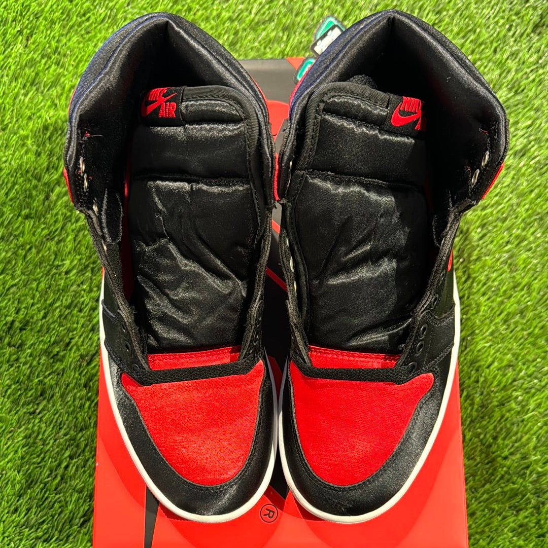 Wmns Air Jordan 1 Retro High OG 'Satin Bred' 2023