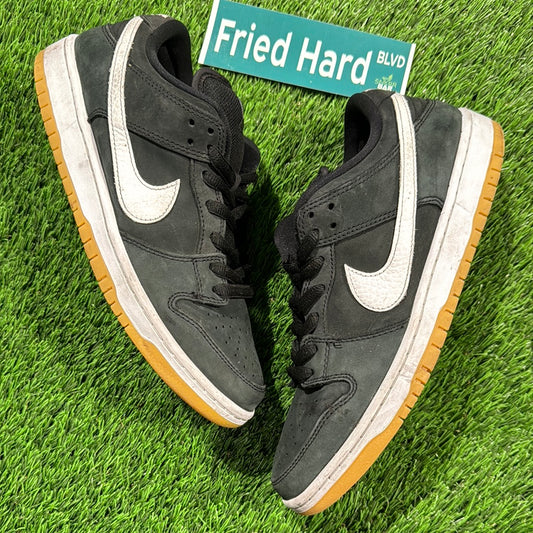 Dunk Low SB 'Black Gum'