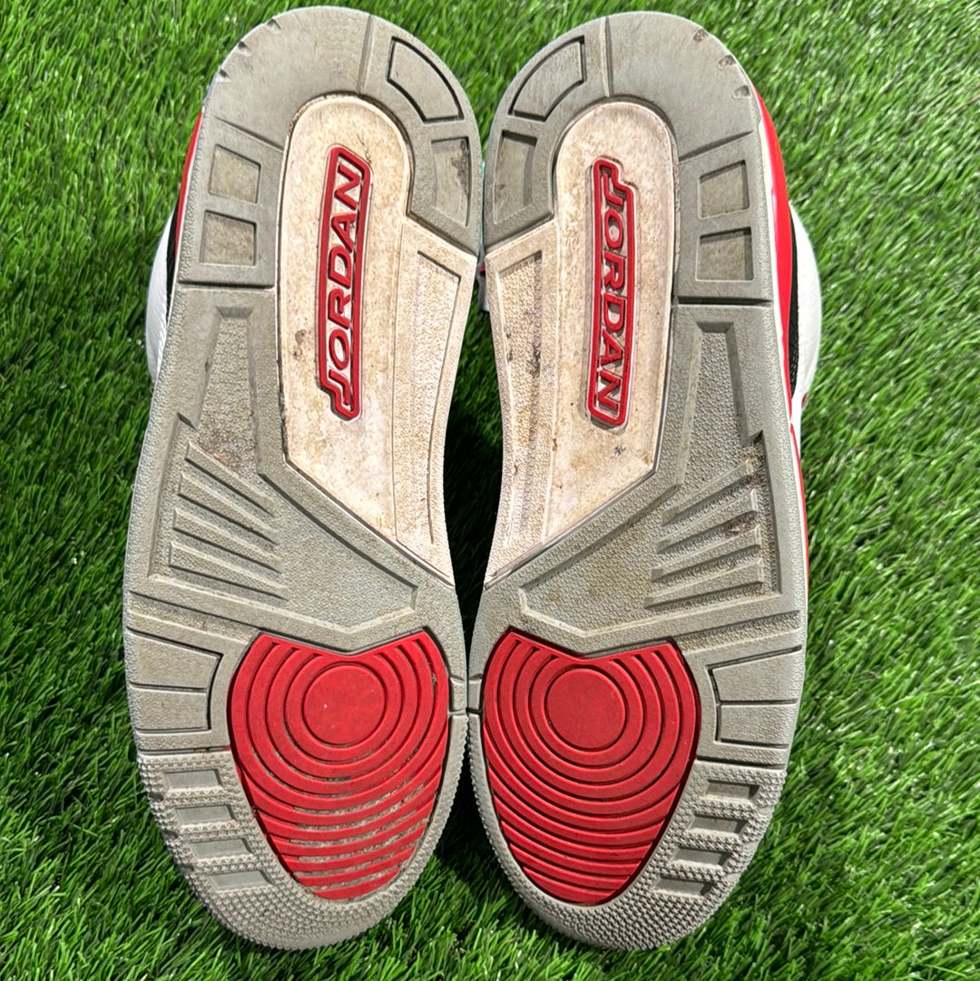 Air Jordan 3 Retro 'Fire Red' 2013