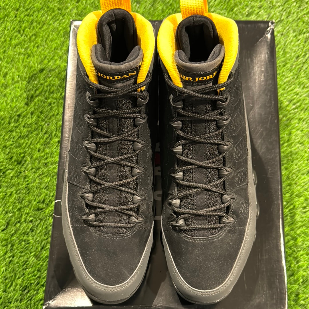 Air Jordan 9 Retro ‘Dark Charcoal University Gold’