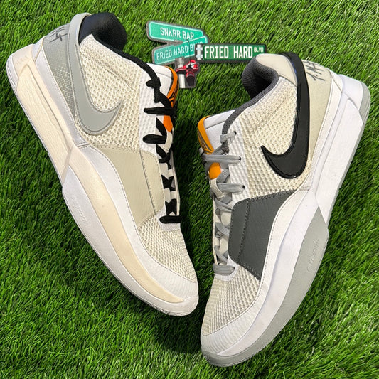 Ja 1 'Light Smoke Grey'