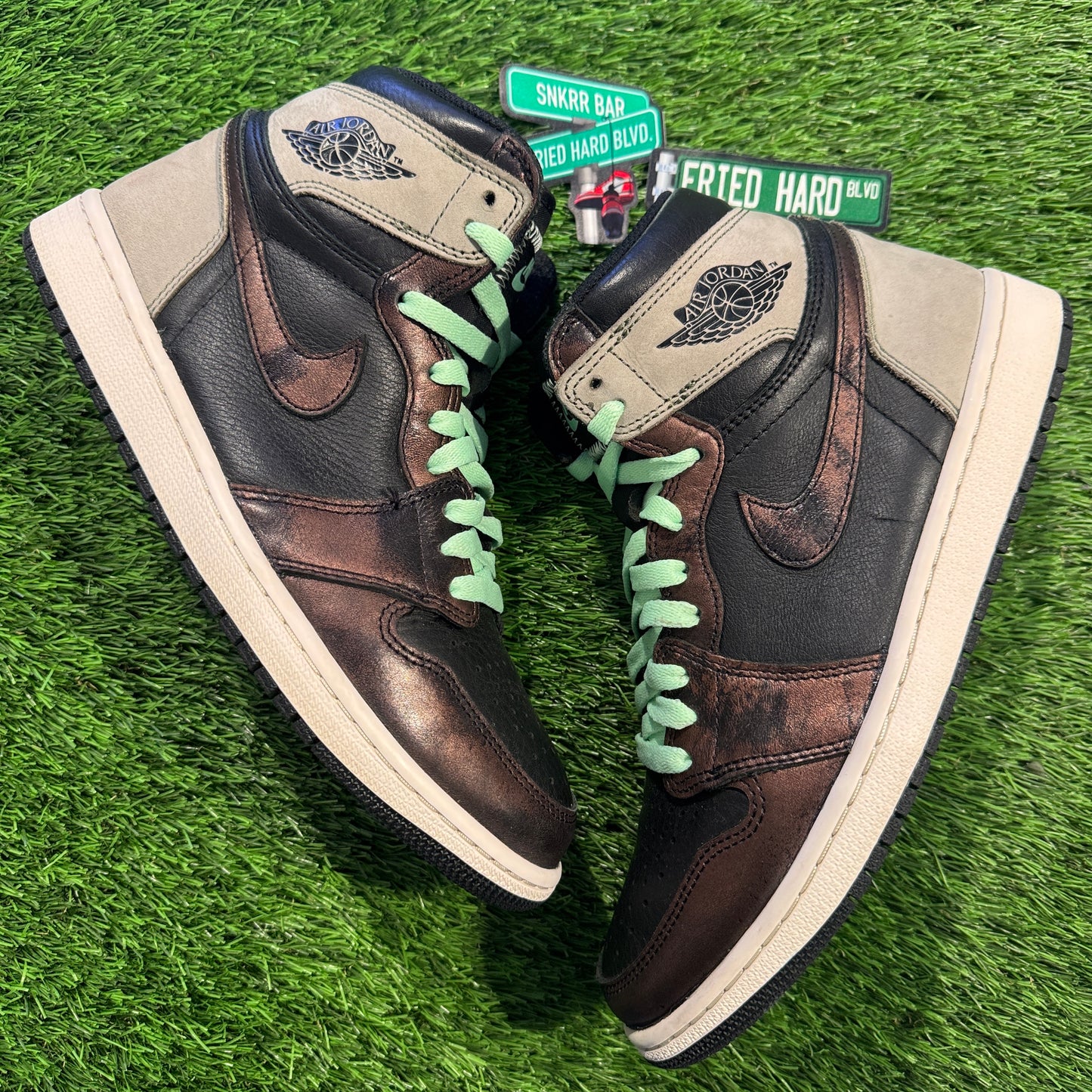Air Jordan 1 Retro High OG 'Patina'