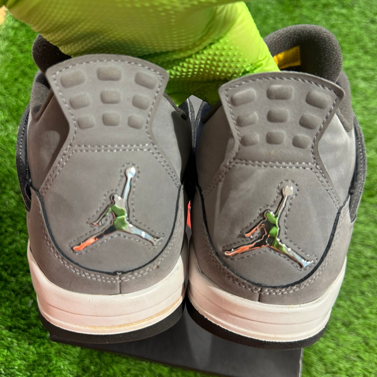 Air Jordan 4 Retro 'Cool Grey' 2019