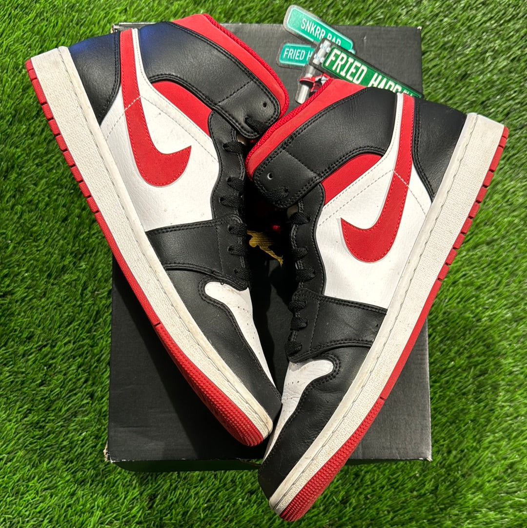 Air Jordan 1 Mid 'Black Gym Red'