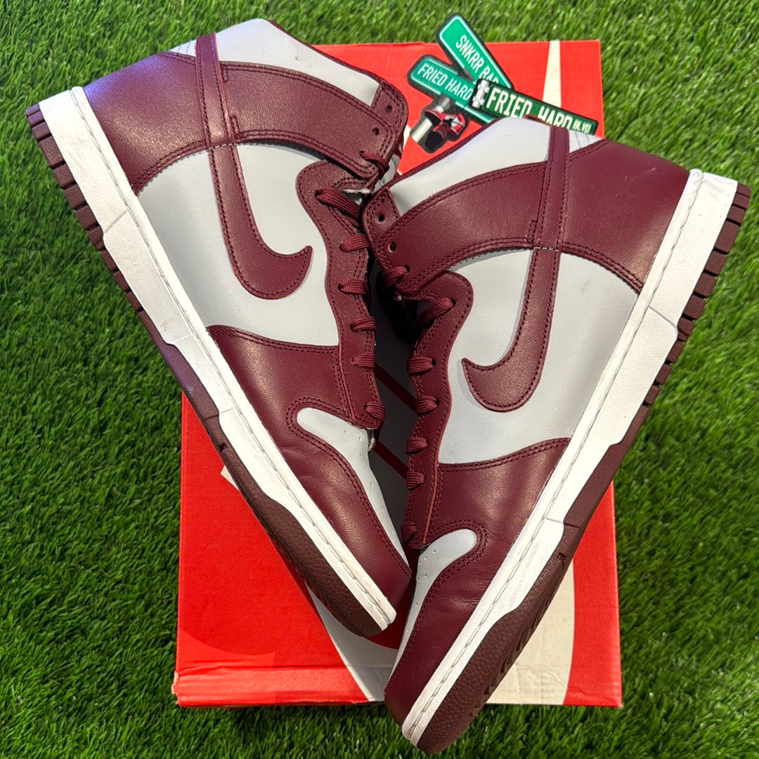 Dunk High 'Dark Beetroot'