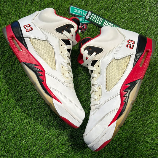 Air Jordan 5 Retro 'Fire Red' 2013