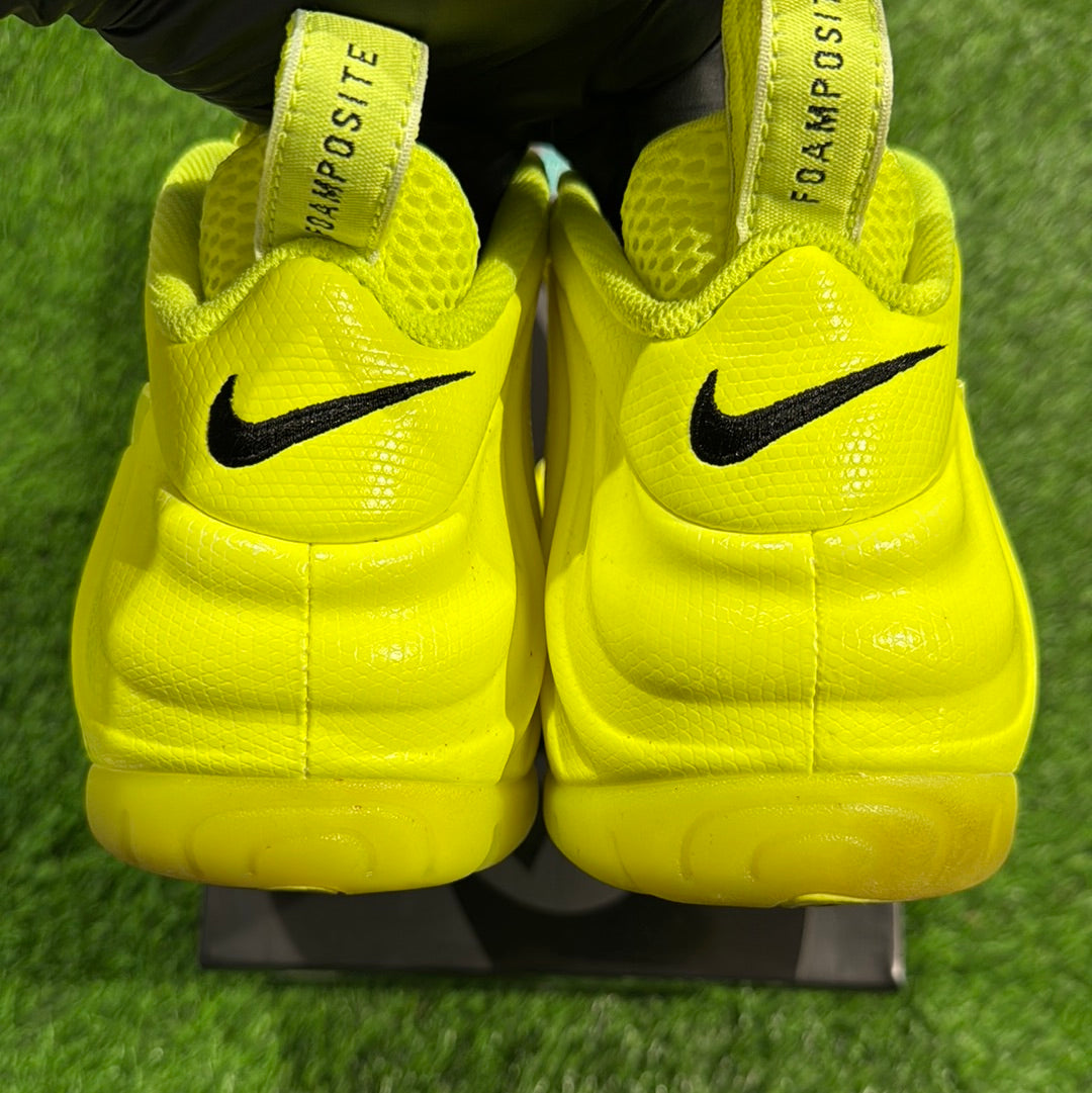 Air Foamposite Pro 'Volt' 2021