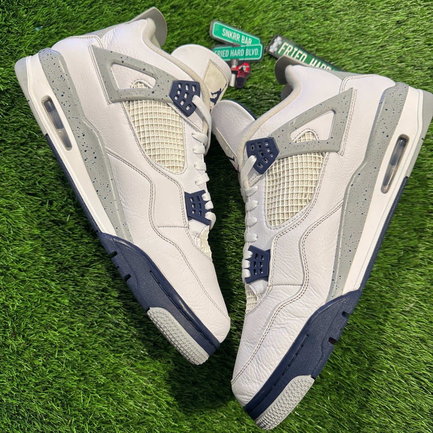 Air Jordan 4 Retro 'Midnight Navy'